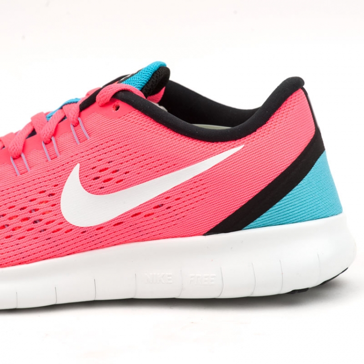 Nike free shop pink and blue