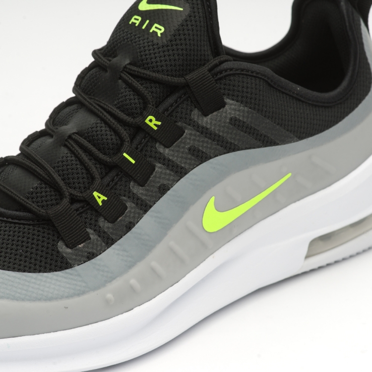 Nike axis clearance green