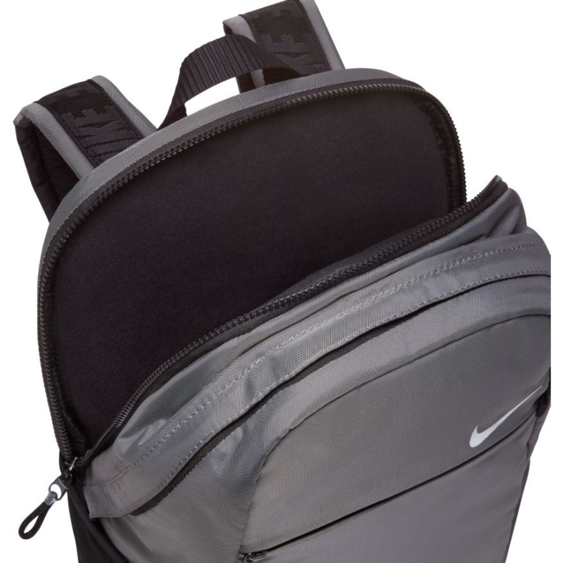 Nike essential backpack online