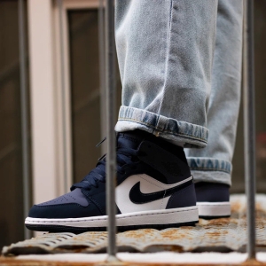 Кроссовки Jordan Air Jordan 1 Mid 554724-445 (obsidian-obsidian)