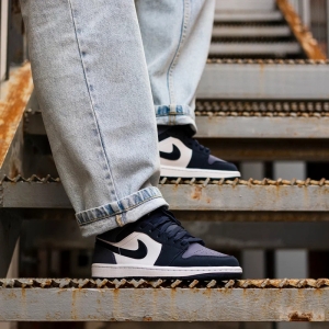 Кроссовки Jordan Air Jordan 1 Mid 554724-445 (obsidian-obsidian)