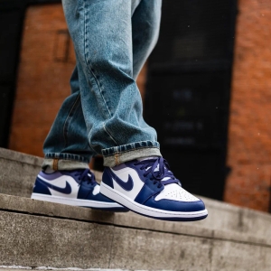 Кроссовки Jordan Air Jordan 1 Low 553558-515 (sky j purple-skyj lt purple)