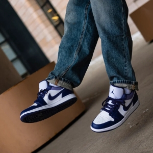 Кроссовки Jordan Air Jordan 1 Low 553558-515 (sky j purple-skyj lt purple)