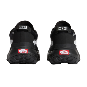 Кроссовки Зимние Vans MTE Crosspath VN000CVUBLK1 (reflective black)