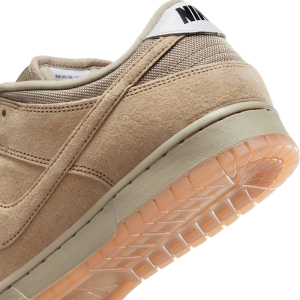 Кеды Nike SB Dunk Low Pro B HJ0367-200 (parachute-beige)