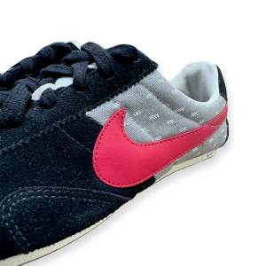 Кроссовки женские Nike Wmns Montreal Racer LT T 555298-002 (blk-hyper red)