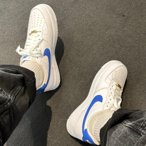 Кроссовки Nike Air Force 1 '07 DM2845-100 (white-game royal-white)