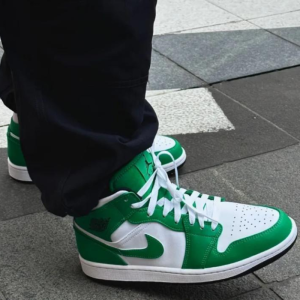 Кроссовки Jordan Air Jordan 1 Mid DQ8426-301 (lucky green-black-white)