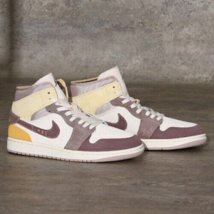 Кроссовки Jordan Air Jordan 1 Mid SE Craft DM9652-102 (sail-taupe haze-fossil stone)