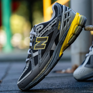 Кроссовки New Balance 1906U M1906NA (castlerock-ginger-lemon)