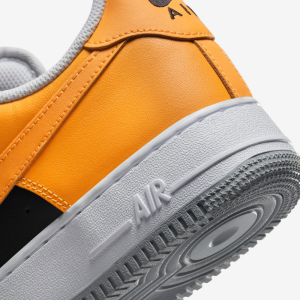 Кроссовки Nike Air Force 1 `07 FB7162-081 (black-kumquat-lt smoke grey-white)