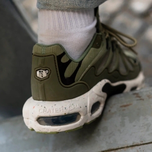 Кроссовки Nike Air Max Terrascape Plus DV7513-301 (oil green-black-medium olive)