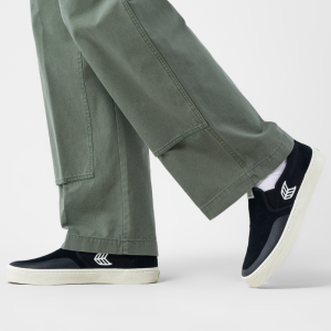 Кеды Cariuma Slip On Skate Pro 440707B06 (black)