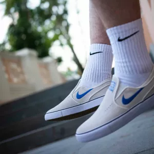 Слипоны Nike SB Janoski+ Slip FN5893-101 (summit white-hyper royal)