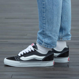 Кеды Vans Knu Skool VN0009QC6BT (black-true white)