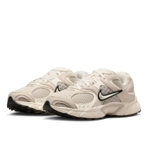 Кроссовки Женские Nike V5 Rnr Suede II6294-100 (light orewood brown-pale ivory)