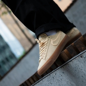 Кеды Nike SB Zoom Blazer Low Pro GT PRM FN7404-200 (pale vanilla)