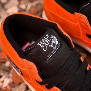 Кеды Vans Skate Half Cab VN0A5FCDSFZ (flame-white)
