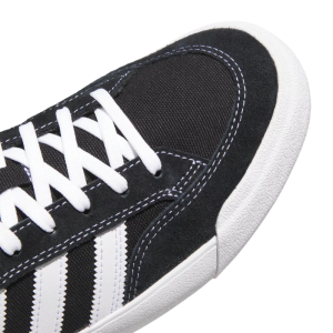 Кеды adidas Skateboarding Nora HQ7537 (core black-cloud white-blue bird)