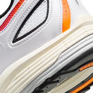 Кроссовки Nike Air Pegasus 2005 FV6383-100 (white-chrome-total orange)
