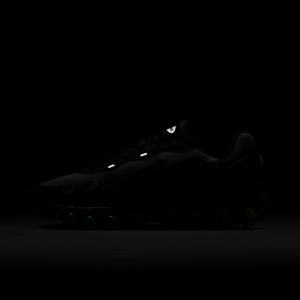 Кроссовки Nike Air Max Dn8 FQ7860-003 (black-light smoke grey-black volt)