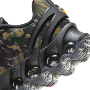 Кроссовки Nike Air Max Dn8 IH2141-200 (tiger camo)