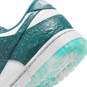 Кроссовки Женские Nike Dunk Low DV3029-100 (summit white-bright spurce)