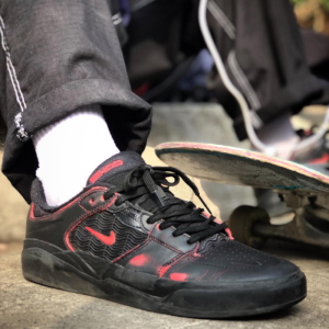 Кеды Nike SB Ishod PRM "Bred" DV5473-001 (black-university red-black)