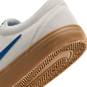 Кеды Nike Charge Suede IB2750-005 (vast grey-gum light brown-court blue)