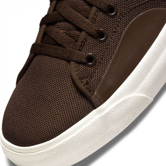 Кеды Nike SB BLZR Court DVDL CZ5605-200 (baroque brown-medium olive)