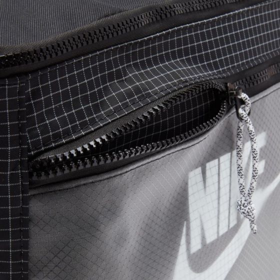 Сумка На Пояс Nike TRL Tech Waistpack CV1411-010 (black-black-white)