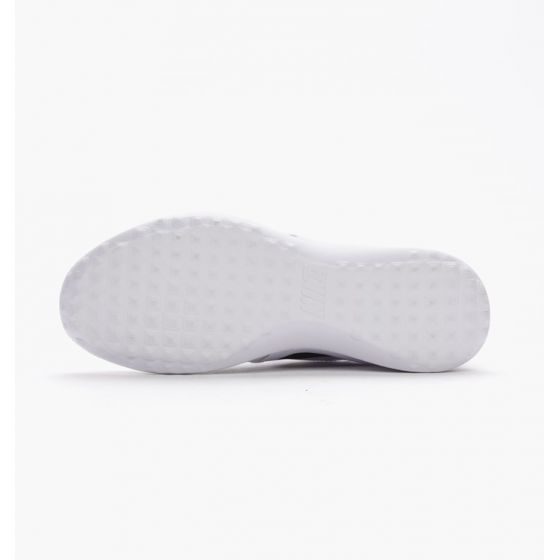 Кроссовки женские Nike Wmns Juvenate 724979-101 (white-black)