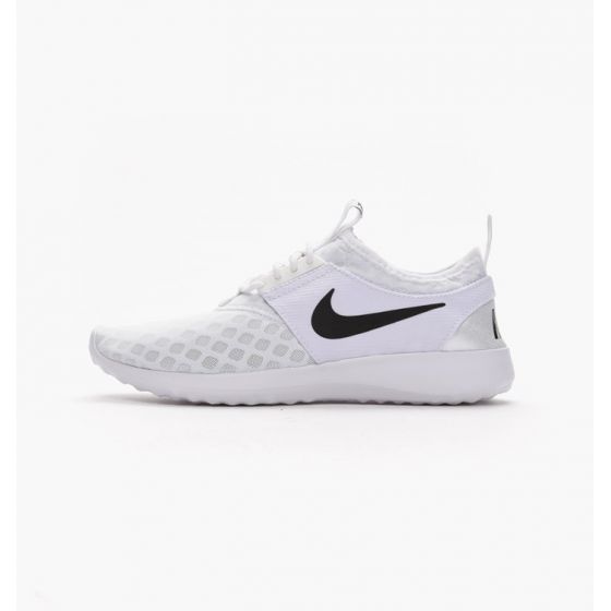 Кроссовки женские Nike Wmns Juvenate 724979-101 (white-black)