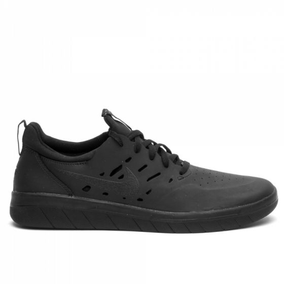Nike SB Nyjah Free AA4272 003 black black black