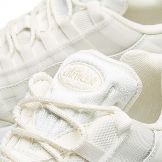Кроссовки женские Nike Wmns Air Max 95 307960-107 (sail-sail-fossil)