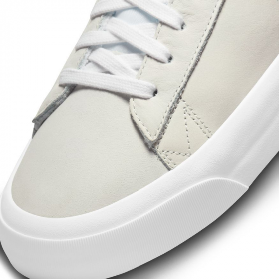 Кеды Nike SB Zoom Blazer Low Pro GT ISO DH9539-100 (white-summit white)