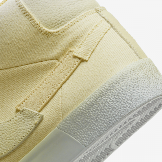 Кеды Nike SB Zoom Blazer Mid Premium DR9087-700 (lemon wash)