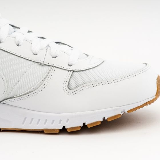 Кроссовки Nike Nightgazer 644402-101 (white-white-gum light brown)