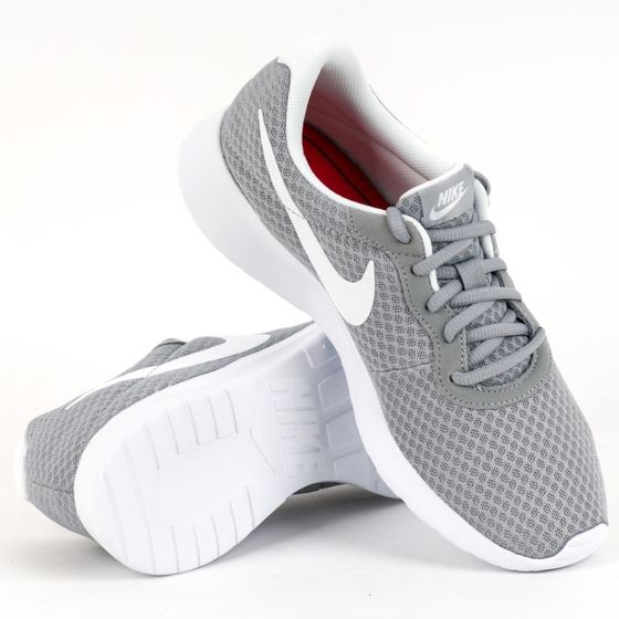 Кроссовки женские Nike Wmns Tanjun 812655-010 (wolf grey-white)