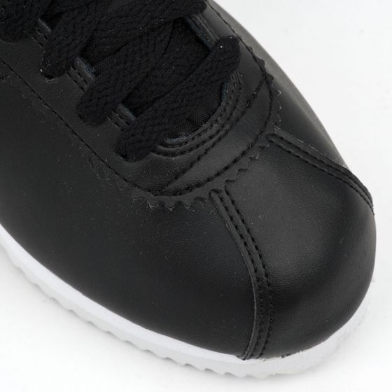 Кроссовки женские Nike Wmns Classic Cortez Leather 807471-010 (black-white-white)