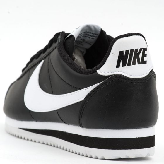 Кроссовки женские Nike Wmns Classic Cortez Leather 807471-010 (black-white-white)