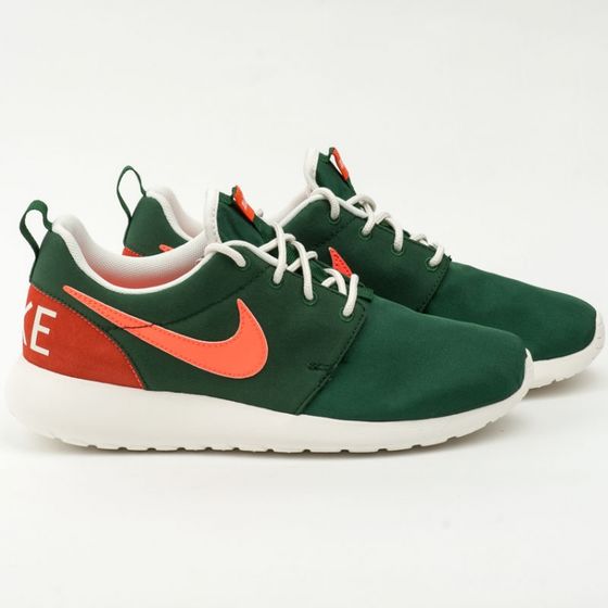 Кроссовки женские Nike Wmns Roshe One Retro 820200-381 (gorge green-bright mango)