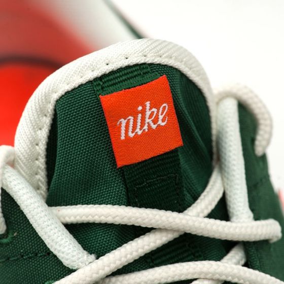 Кроссовки женские Nike Wmns Roshe One Retro 820200-381 (gorge green-bright mango)