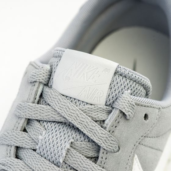 Кроссовки Nike Air Pegasus 83 Leather 827922-002 (wolf grey-white)
