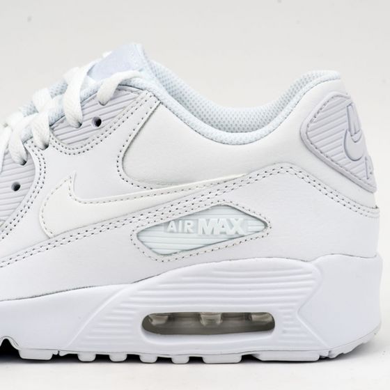 Nike 833412 2025