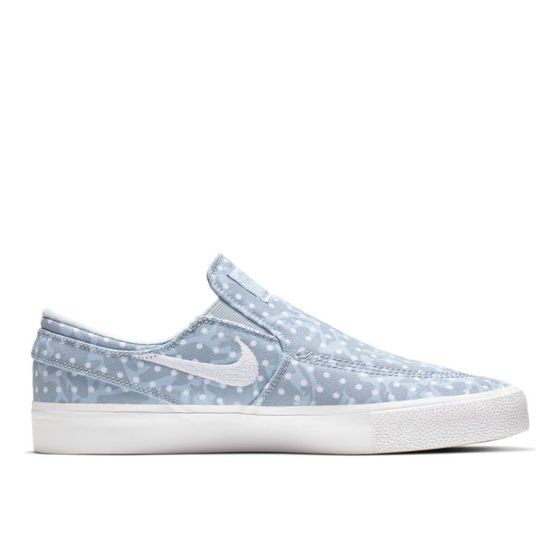 Nike slip on canvas online