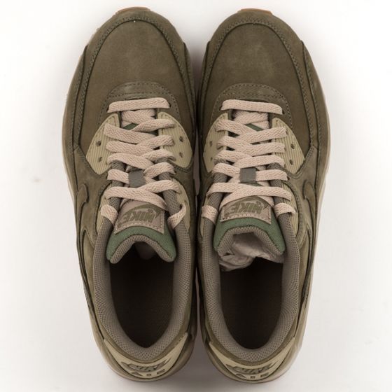 Кеды детские зимние Nike Air Max 90 Winter Premium GS 943747-200 (medium olive-bamboo)