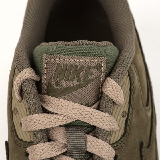 Кеды детские зимние Nike Air Max 90 Winter Premium GS 943747-200 (medium olive-bamboo)