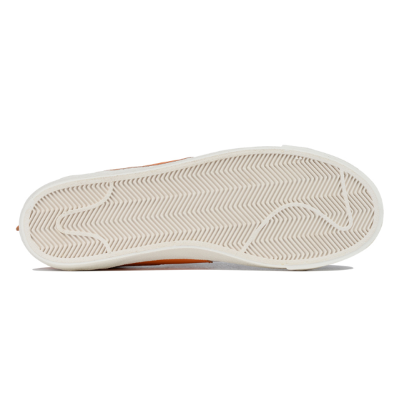 Кроссовки Nike Blazer Low '77 Jumbo DN2158-100 (white-alpha orange-grey fog)
