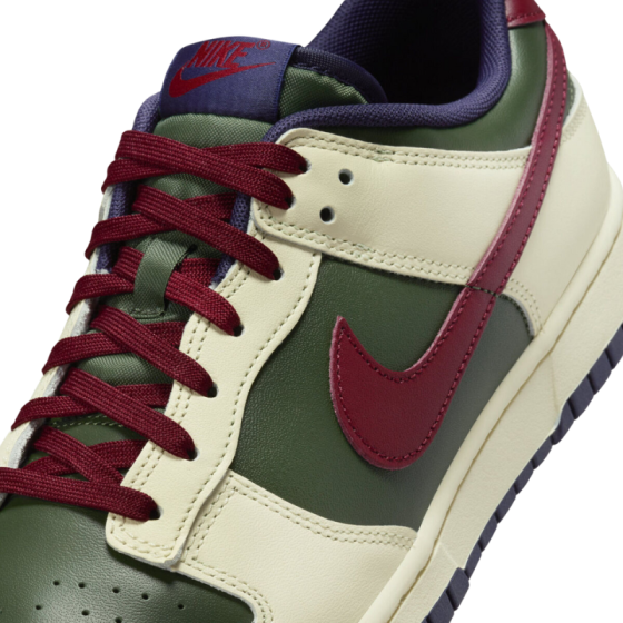 Кроссовки Nike Dunk Low Retro FV8106-361 (fir-team red-coconut milk)